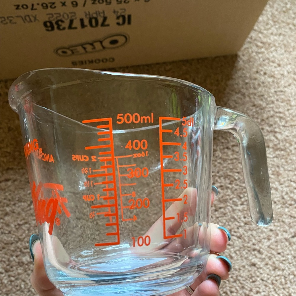 Measuring glass